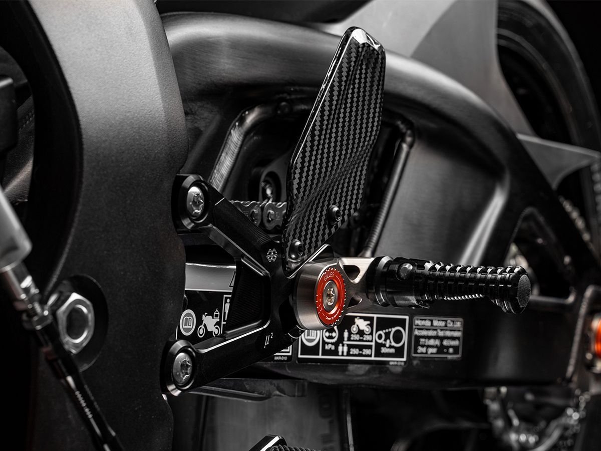Gilles Tooling – Ant motociklo sumontuoti pakojai