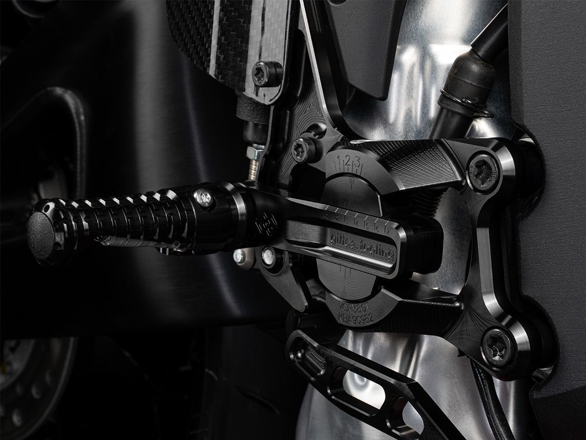 Gilles Tooling – Ant motociklo sumontuoti pakojai