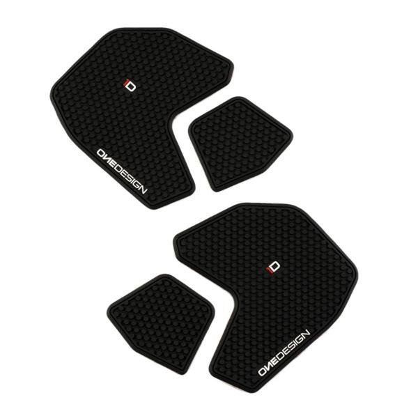 Puig Onedesign juodi bako gripai – Yamaha Tracer 900 GT 2018–2020 / Yamaha Tracer 900 2017–2020