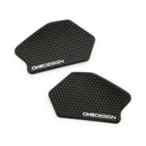 Puig Onedesign juodi bako gripai – Yamaha Tracer 7 2021–2025 / Yamaha Tracer 7 GT 2021–2025