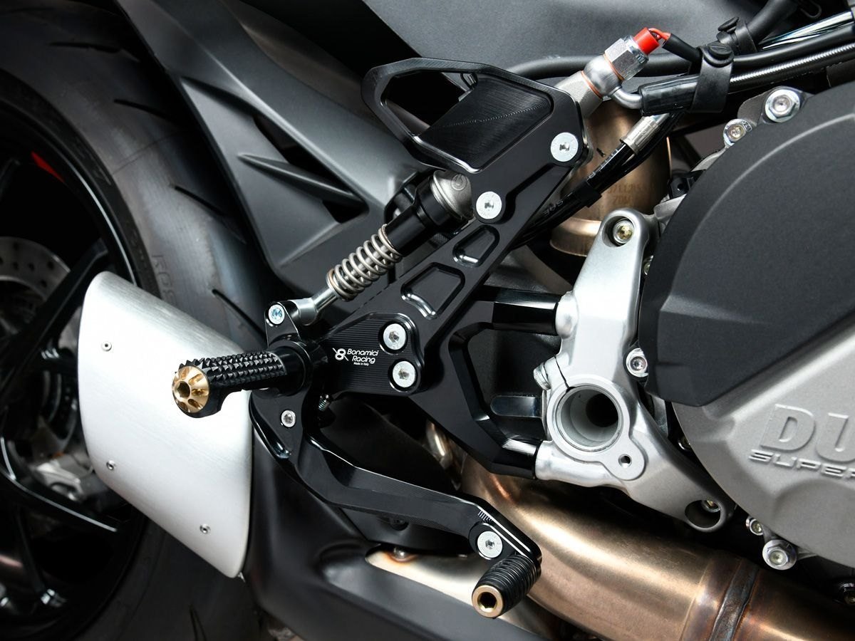 Bonamici Racing reguliuojamas kojelių komplektas – Ducati Streetfighter V2 2022–2024 – nuotrauka 5
