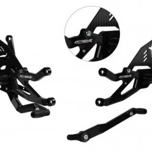 Extreme Components GP Evo reguliuojamos kojelės, juodos ir karbono spalvos – Yamaha R9 2025–2026