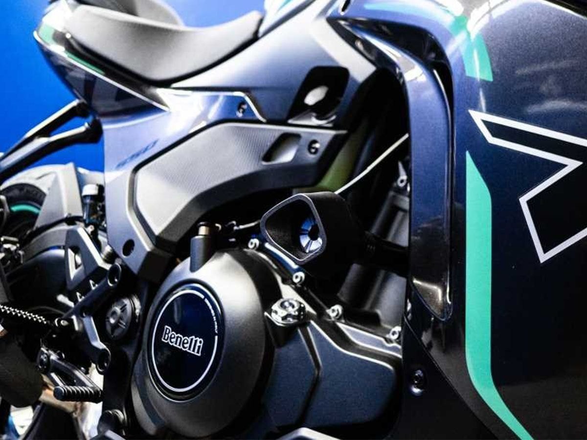Evotech amortizuojantys rėmo slankikliai – Benelli Tornado 550 2025 – nuotrauka 2