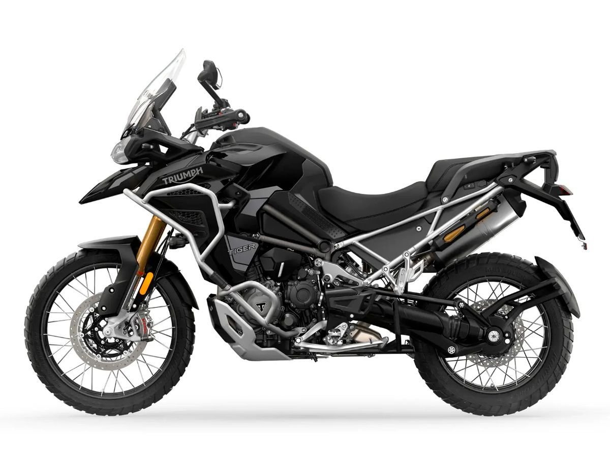 Stompgrip Volcano bako gripai – Triumph Tiger 1200 Rally Explorer 2022–2023 - Image 2
